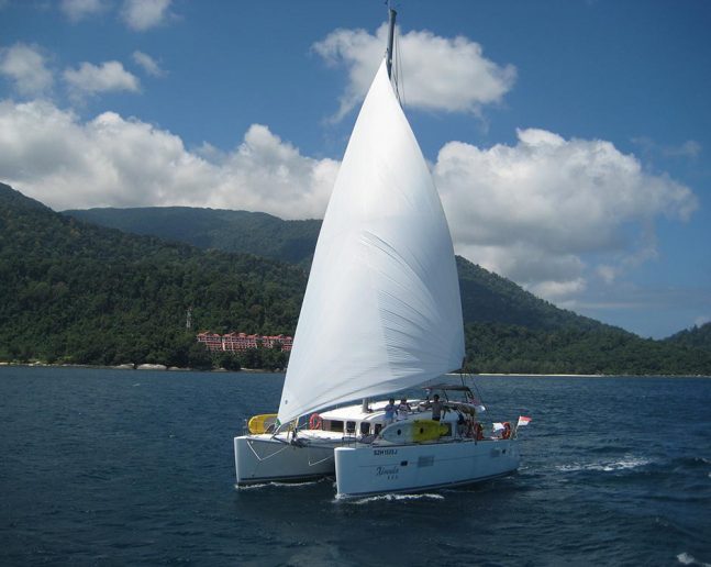 Southern Islands by Yacht 