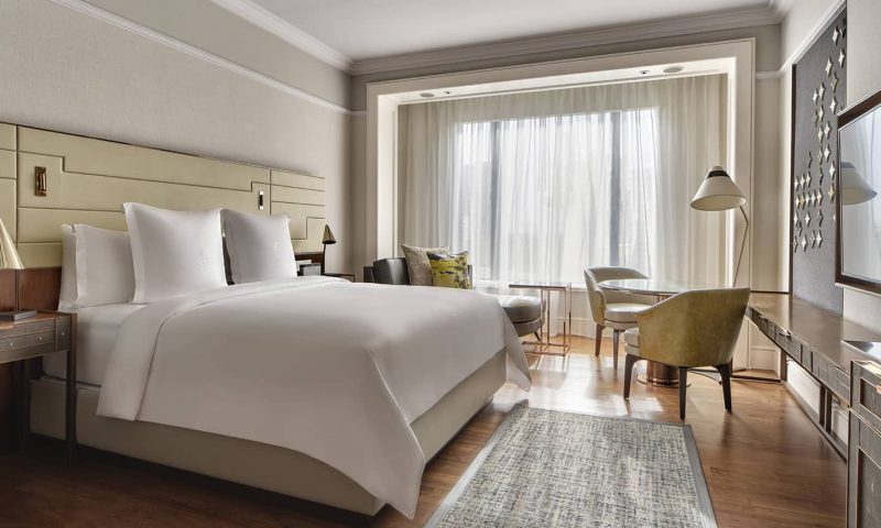 Four Seasons Singapore Executive Suite